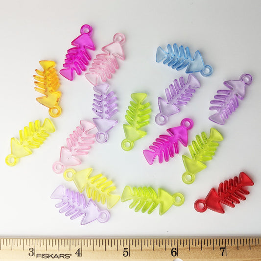 Fish Bones Charms - 50 pieces (53 grams)