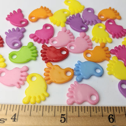 Footprint Charms - 50 pieces (19 grams)
